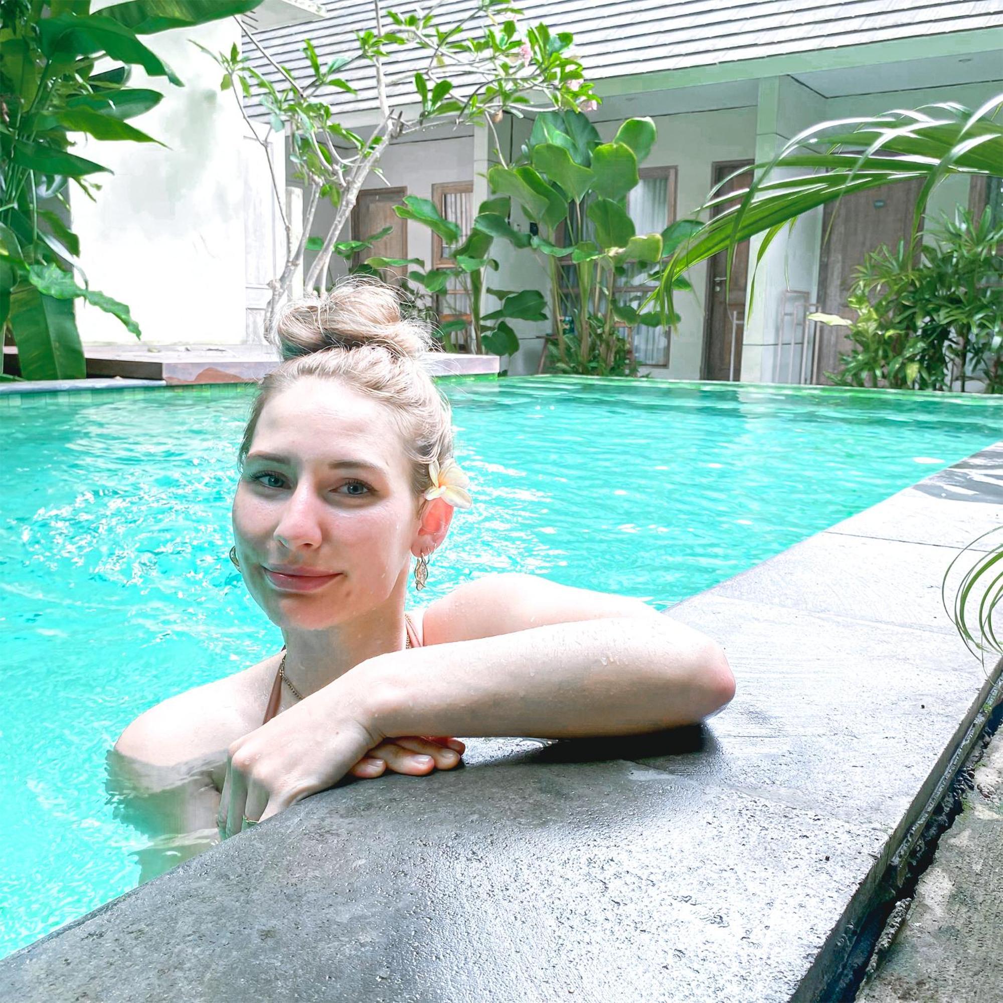 Manuver Surf And Stay Uluwatu Bali Jimbaran Exterior foto